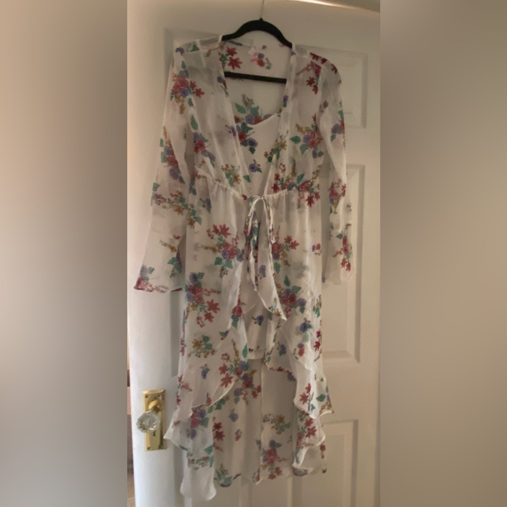 Flowery tank with see through cover up